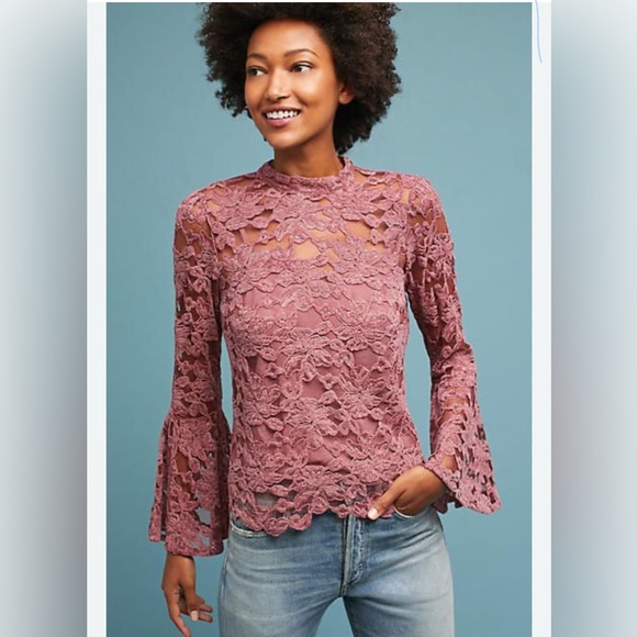 Anthropologie Tops - Anthropologie Pink Mauve Lace Top feminine